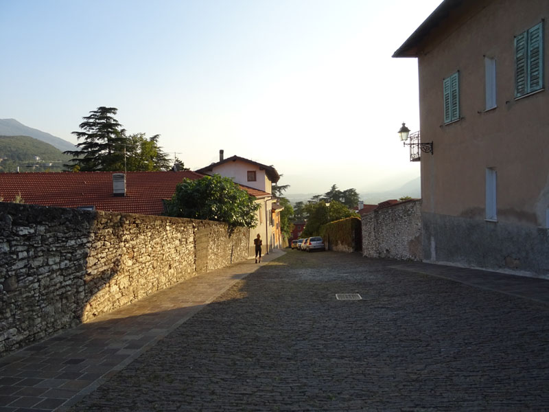 Giro del Monteghello -  sentiero F1 (Rovereto)